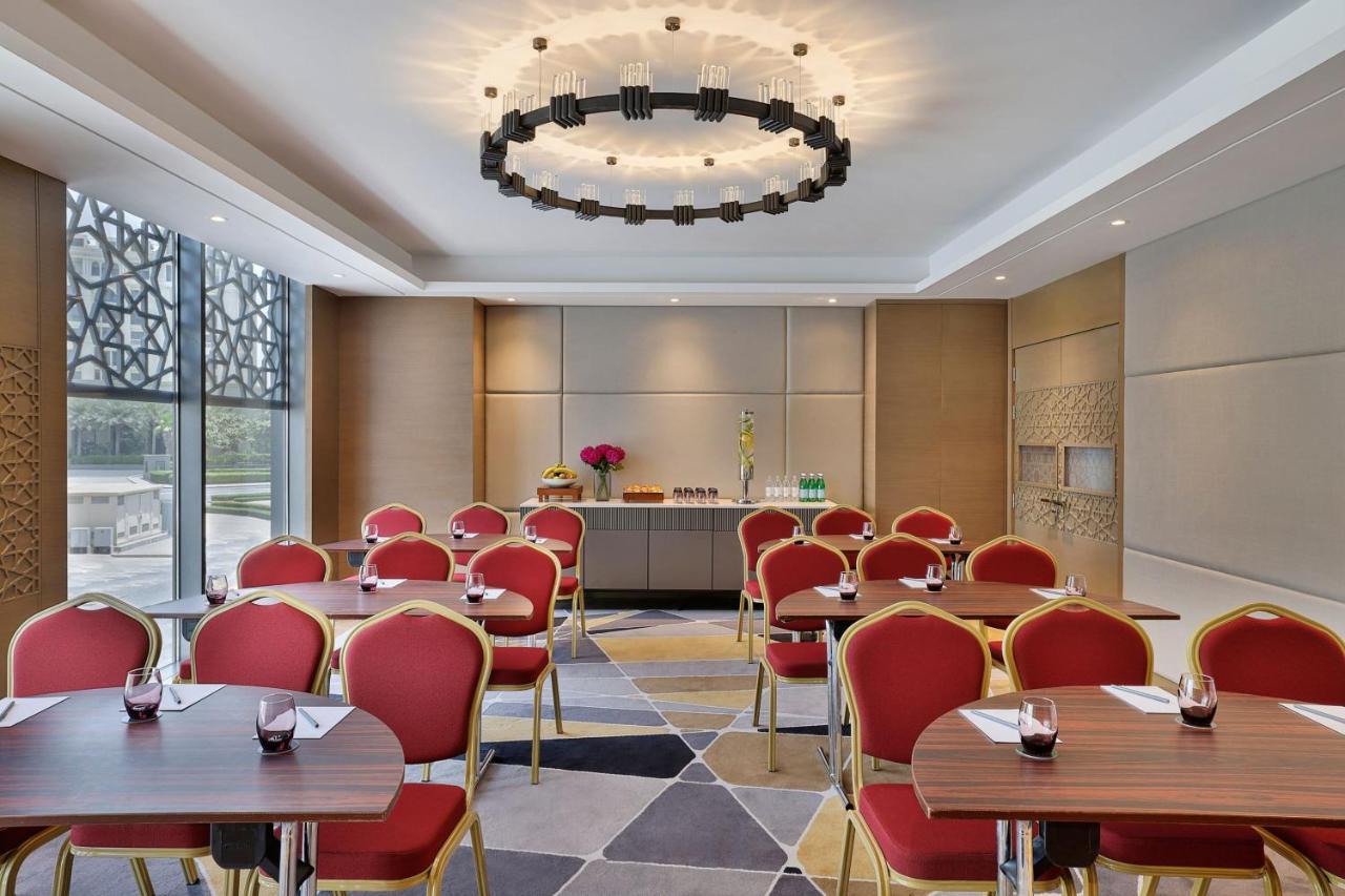 Courtyard By Marriott Culture Village, Dubai Dış mekan fotoğraf